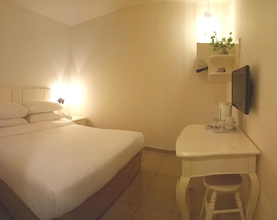 Hotel Sri Sutra - Bandar Sunway 3 Петалинг-Джая Экстерьер фото